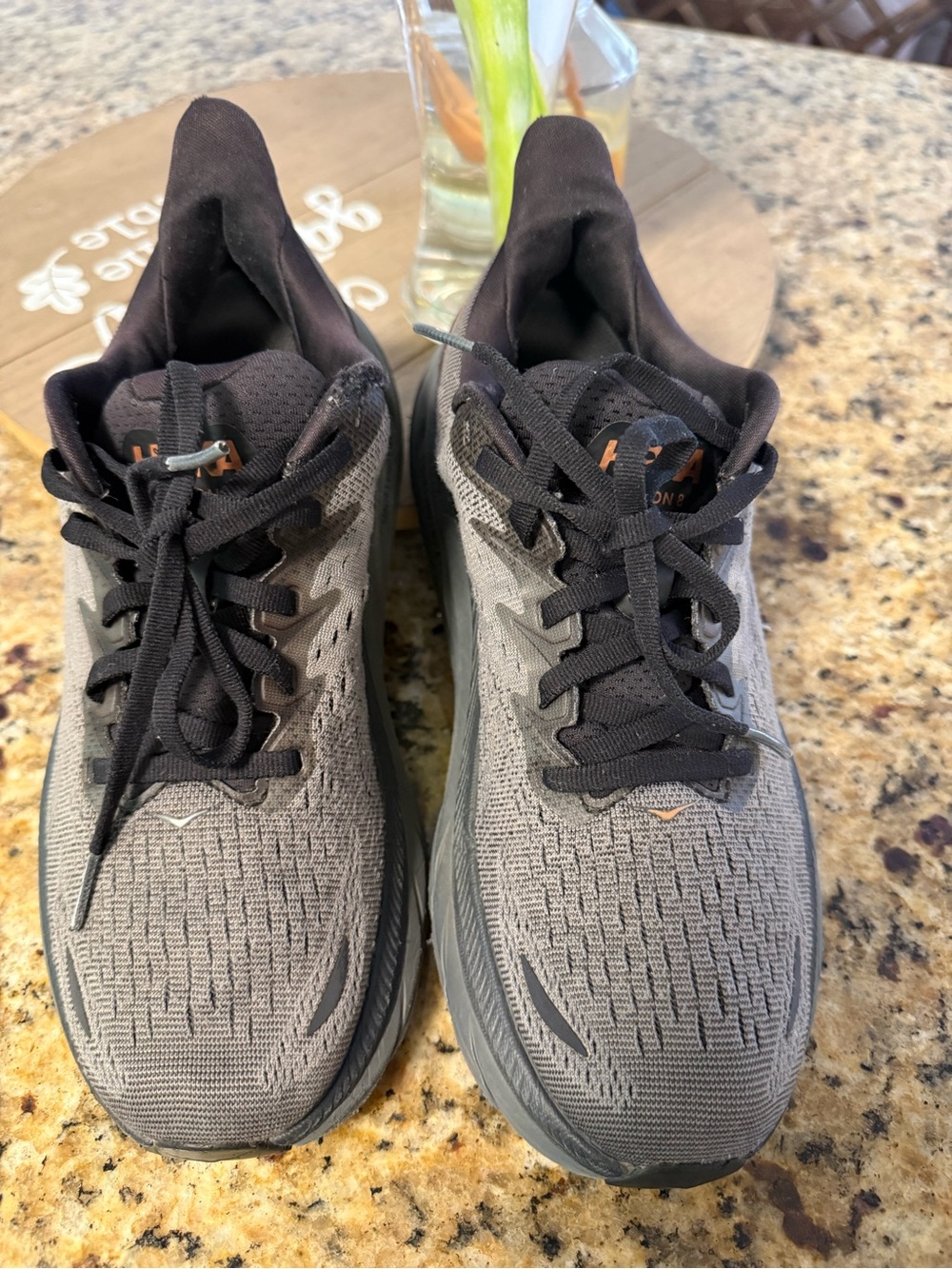 Hoka One One Clifton 8 Women's Running Shoes Black Athletic Sneakers Size 7.5B